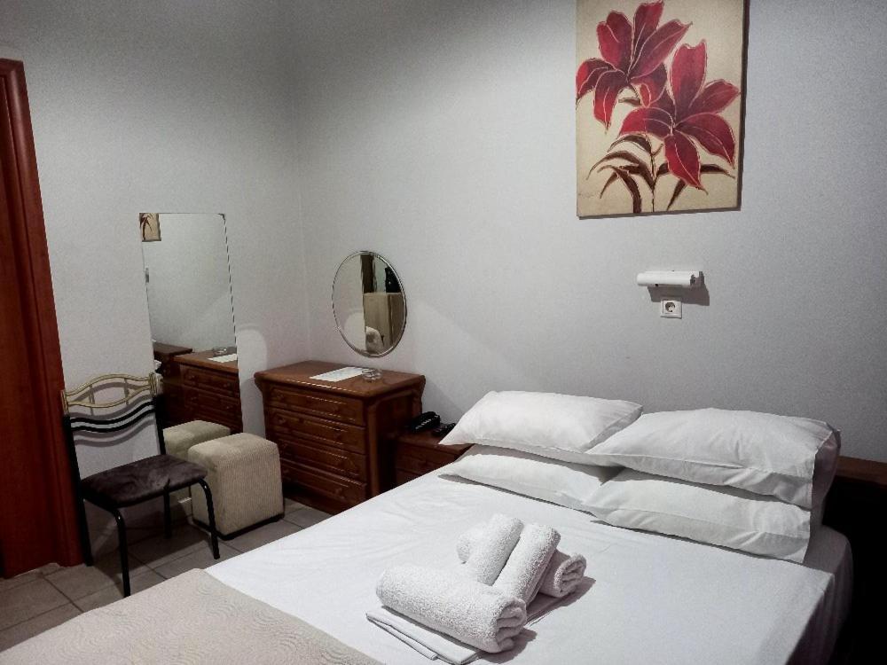 Hotel Korydallos Piraeus Ngoại thất bức ảnh